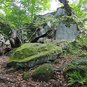 Каменный завал, Святилище